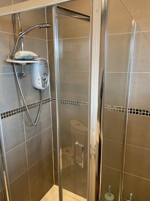 Вилла Garland Way 2 Bed House Sheffield Free Parking 5 Min From M1 Мосборо Экстерьер фото