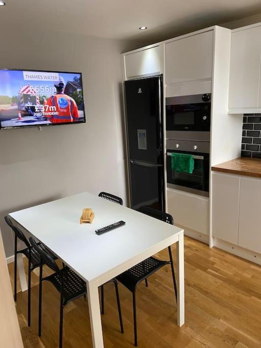Вилла Garland Way 2 Bed House Sheffield Free Parking 5 Min From M1 Мосборо Экстерьер фото